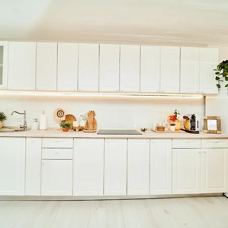 Апартаменты Exotic Jungle-inspired Oasis