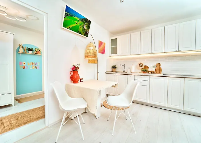 Exotic Jungle-inspired Oasis Timişoara